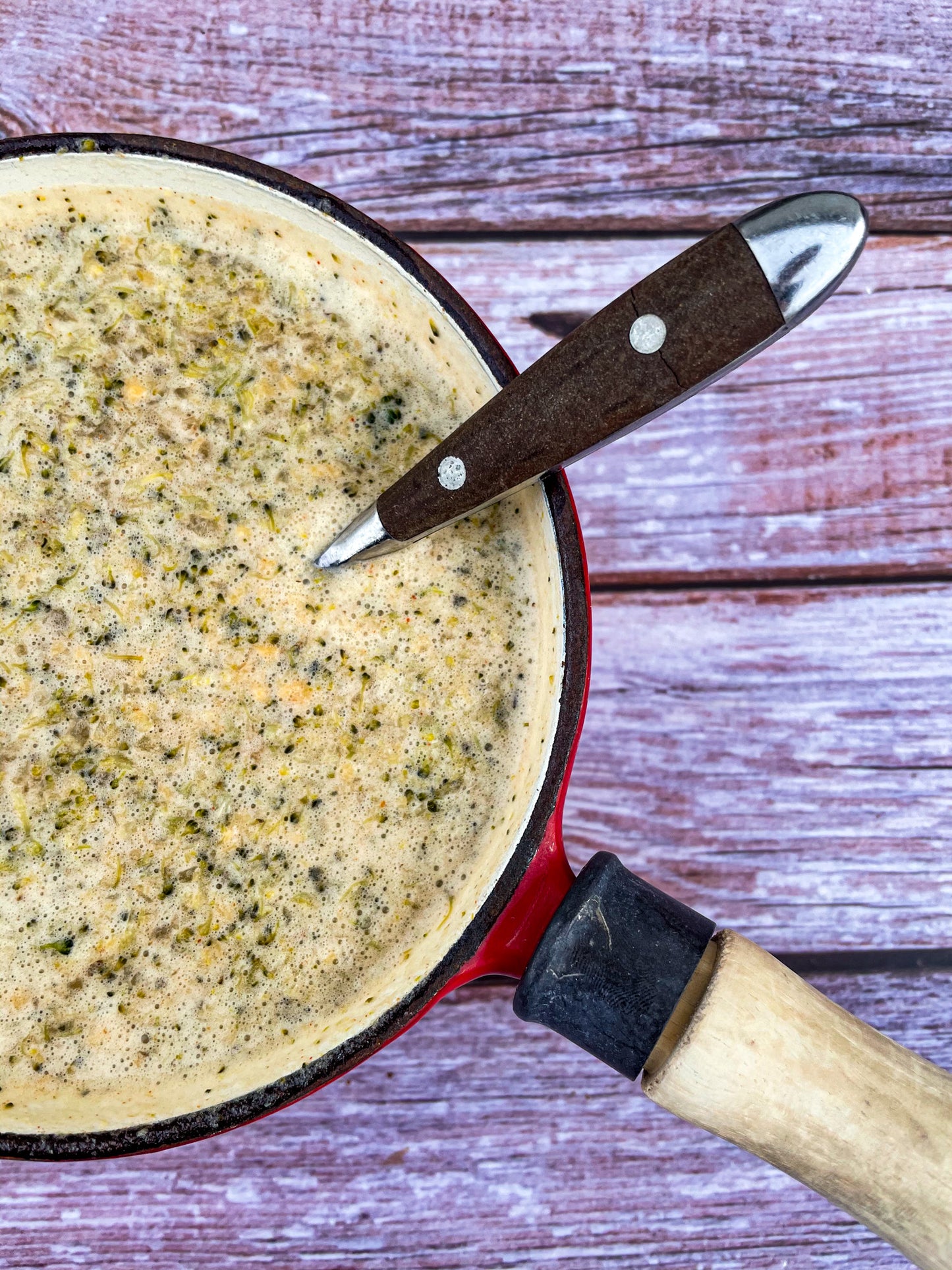 CHEESY BROCCOLI SOUP (GF)